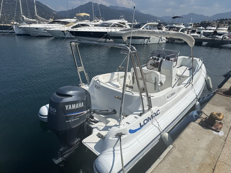 Louer Semi-rigide avec ou sans skipper Lomac à Propriano