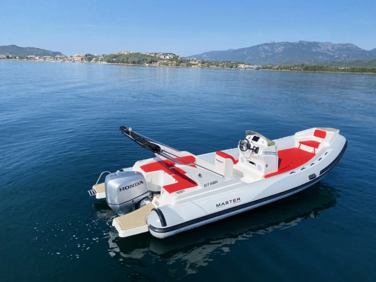 Master Master 699 a louer à Porto-Vecchio