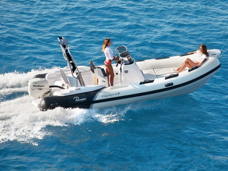Ranieri cayman 19 a louer à Porto-Vecchio