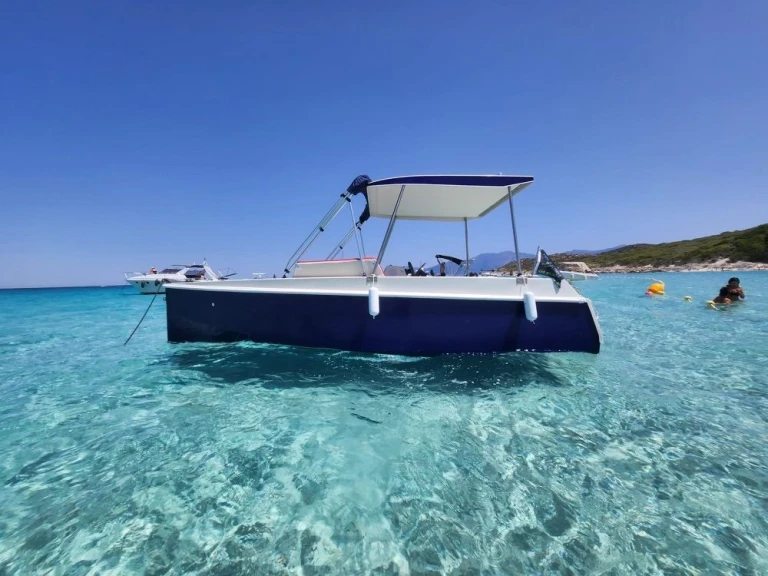 Location à Porto-Vecchio - ALIZE ELECTRONIQUE LAGON 55 ELECTRIQUE sur SamBoat