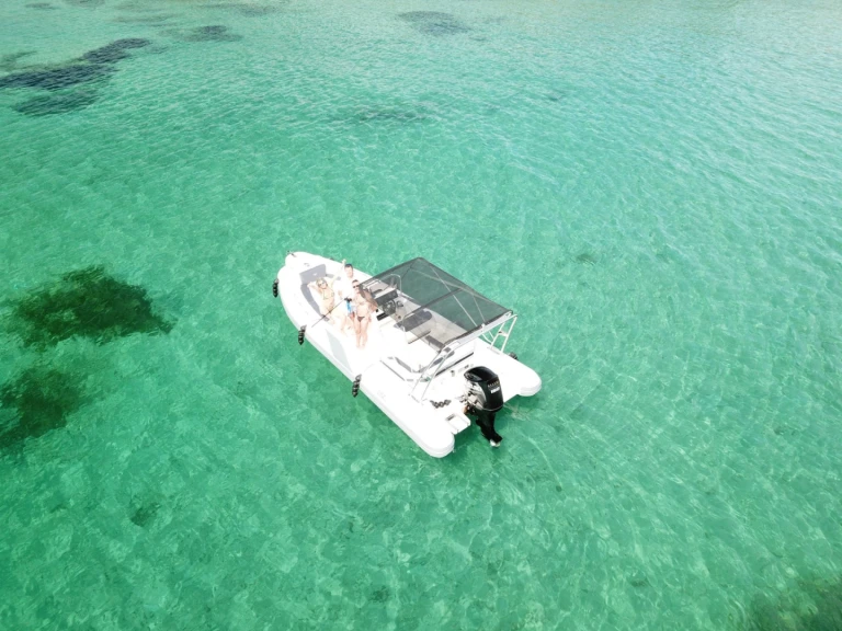 Location Semi-rigide à Cogolin - Bsc 65 Classic