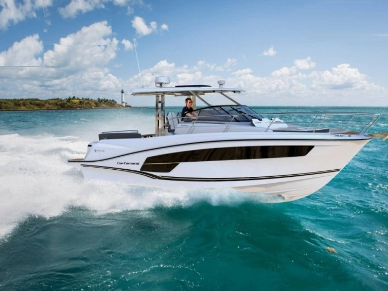 Bateau à moteur à louer à Cogolin au meilleur prix