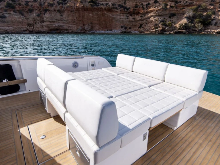 Yacht à louer à Beaulieu-sur-Mer au meilleur prix