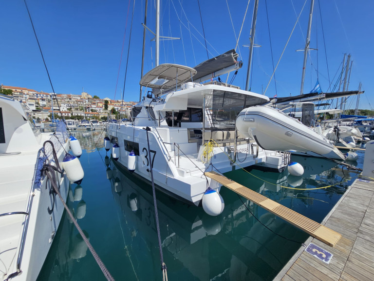 Location bateau Marina (Ville) pas cher Aventura 37