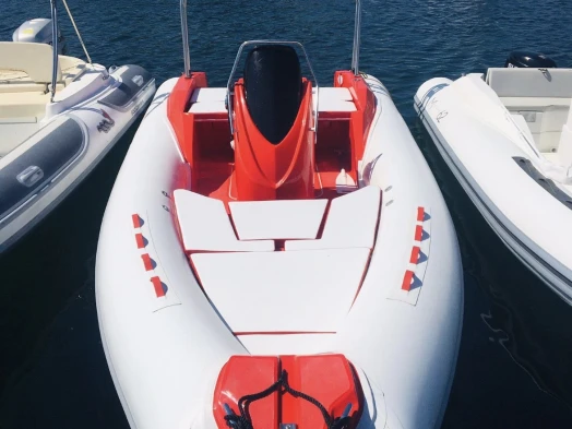 Magnus 6.20 a louer à Porto Rotondo