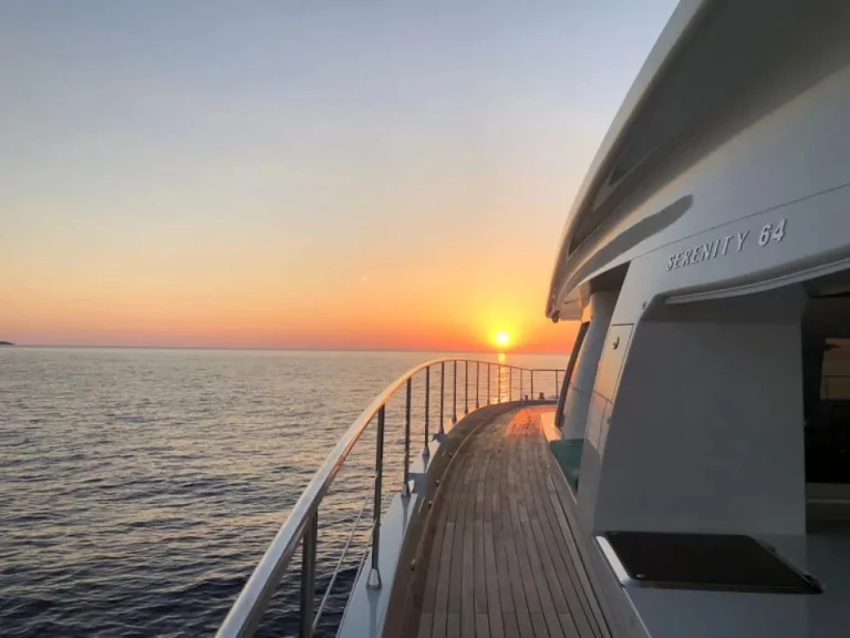 Louez un  Serenity 64 LUXE à Sant Antoni de Portmany