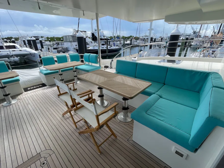 Louez un  Serenity 64 LUXE à Port d'Andratx