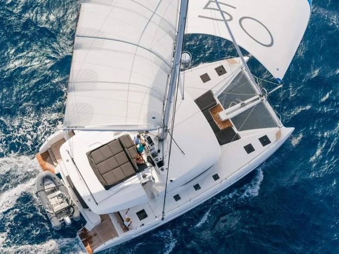 Louer Catamaran avec ou sans skipper Lagoon à Athènes