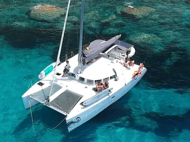 Charter a Lagoon Lagoon 380 S2 in Marsala on Samboat