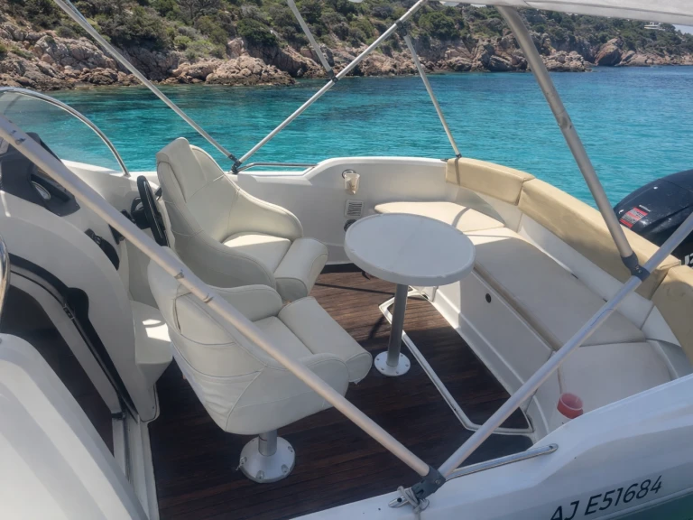 Location Bateau à moteur à Nice - Bénéteau Flyer 650 Open