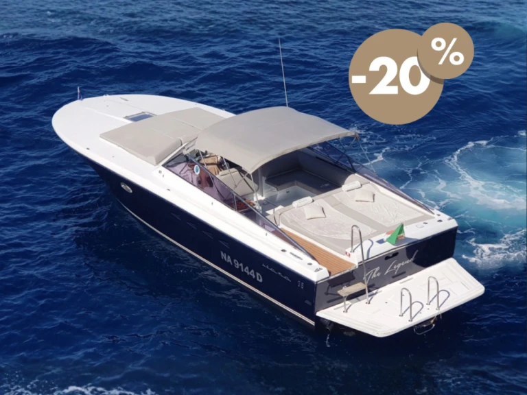 Location bateau Saint-Tropez pas cher Itama 38