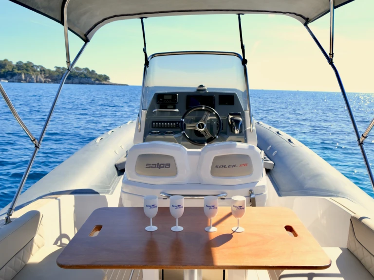 Salpa Salpa Soleil 26 a louer à Juan-les-Pins