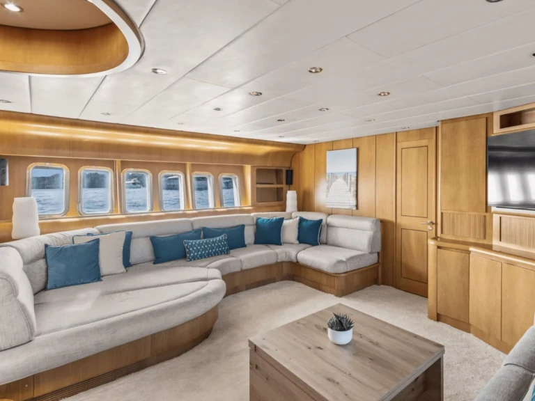 Yacht à louer à Port Grimaud au meilleur prix