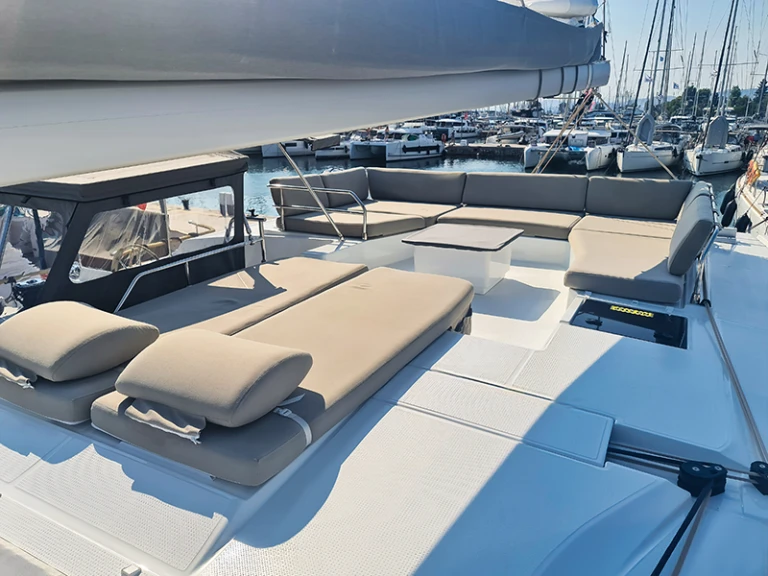 Louer Catamaran avec ou sans skipper Fountaine Pajot à Néa Péramos