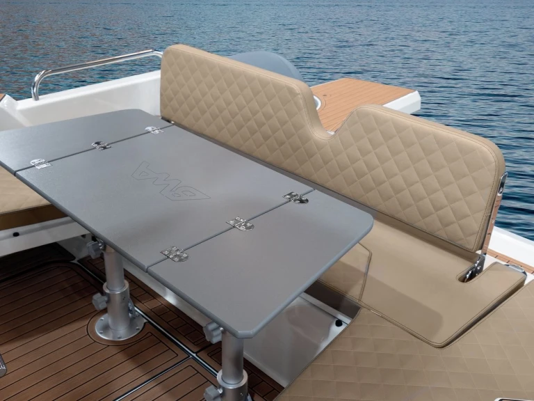 Louer Semi-rigide avec ou sans skipper Bwa à Ajaccio