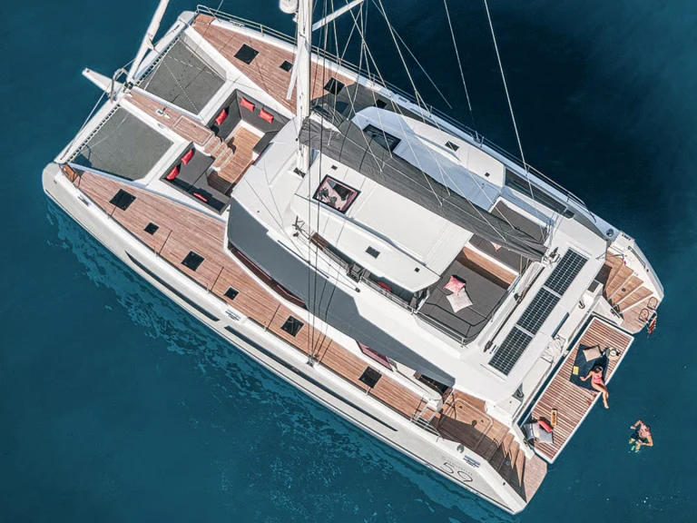 Location Catamaran Fountaine Pajot avec permis