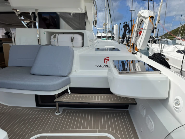 Louez un Fountaine Pajot Fountaine Pajot FP 44 Maestro - 3 cab. à Road Town