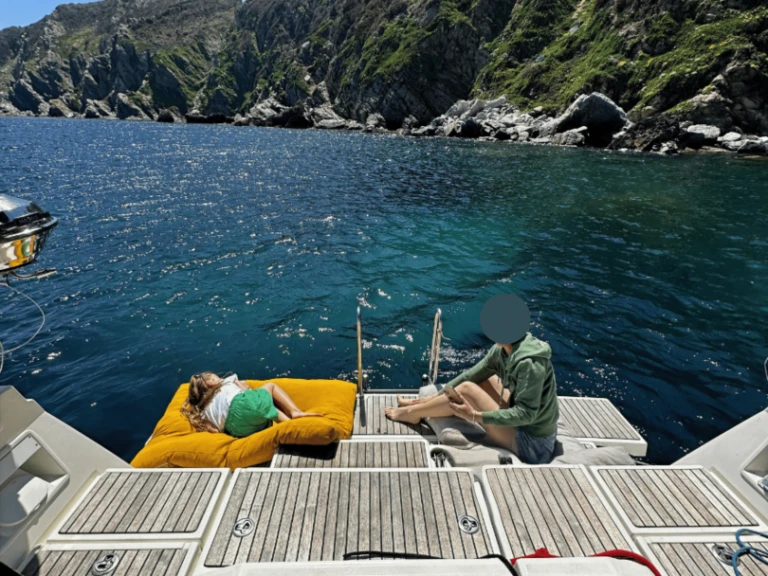 Location bateau Bénéteau Oceanis 45 à Port de Hyères (St Pierre) sur Samboat