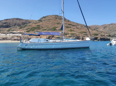 Sailboat rental in Anávyssos - Bavaria Bavaria 44