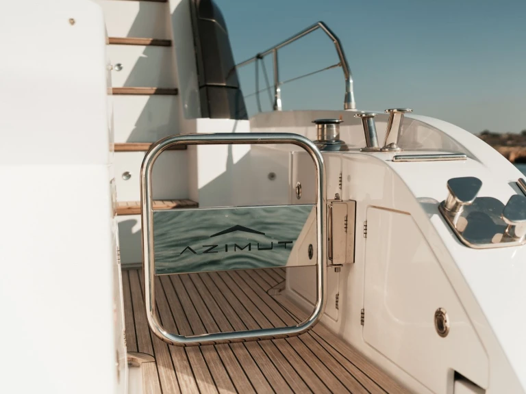 Louer Yacht avec ou sans skipper Azimut à Polignano a Mare