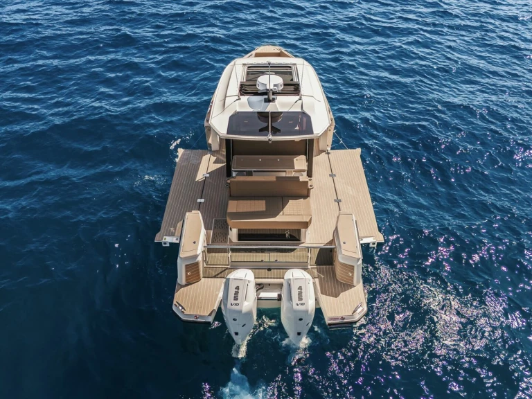 Saxdor 400 GTS a louer à Marina Botafoch