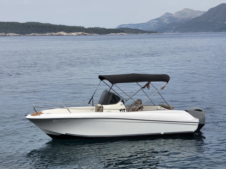 Location bateau Kaštela pas cher FLY 22