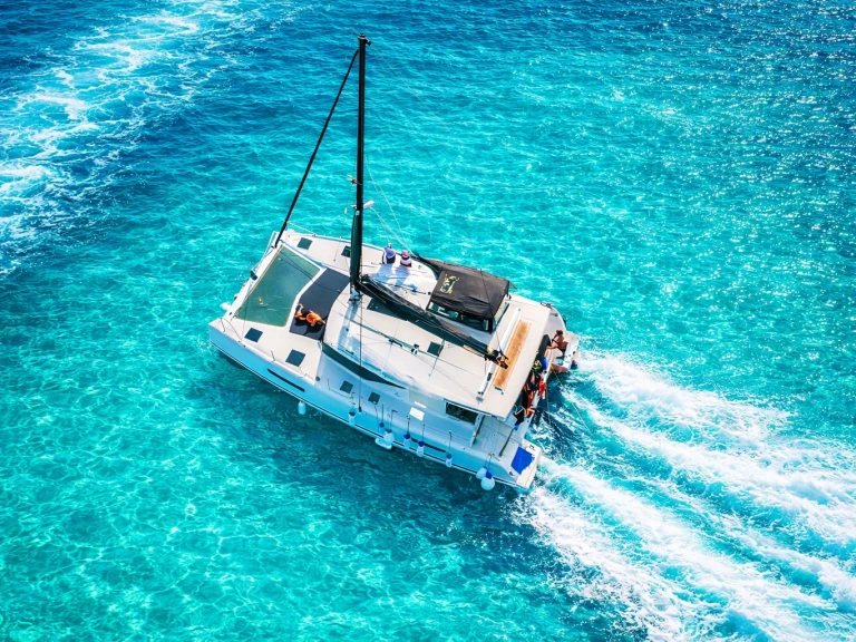 Louer Catamaran avec ou sans skipper Fountaine Pajot à Castellammare di Stabia