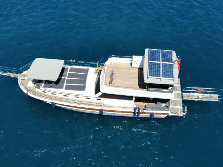 Location Voilier Custom avec permis