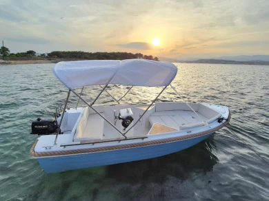 Alquiler Lancha Silver con o sin  título de navegación