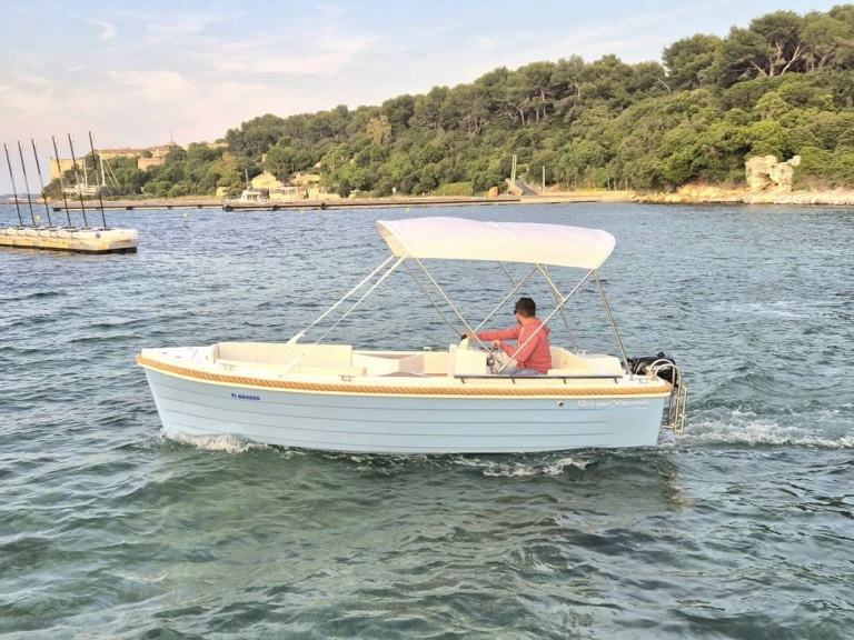 Location bateau Cannes pas cher Silver yacht 495