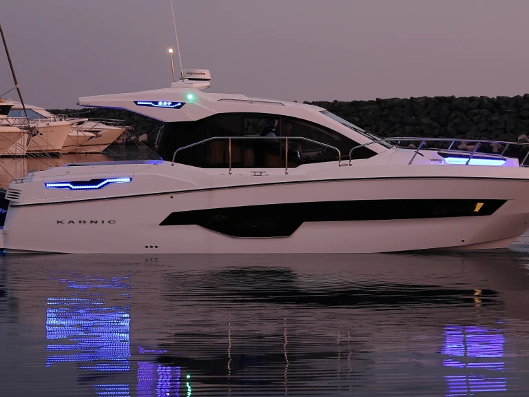 Louez un Karnic s37x à Biograd na Moru