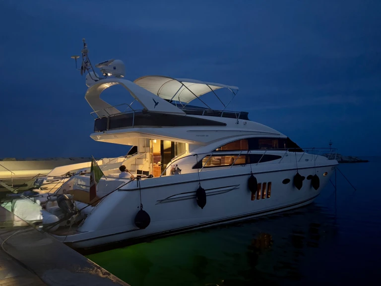 Location bateau Princess Princess 62 Fly à Portisco sur Samboat