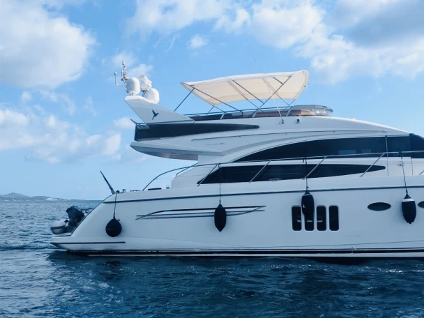 Louer Yacht avec ou sans skipper Princess à Portisco