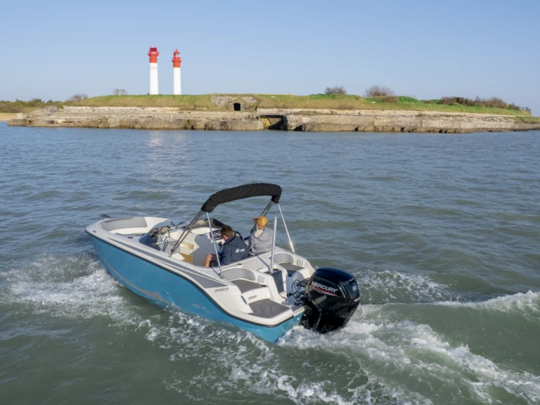 Location bateau Soubise pas cher ELEMENT M17