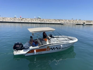 Hire Motorboat BMA with a boat licence