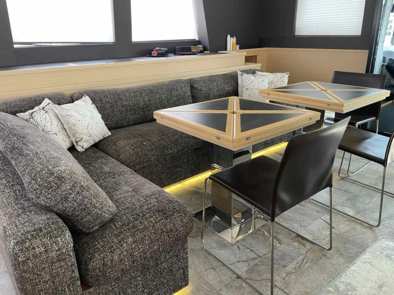 Louez un Lagoon Lagoon 630 Motor Yacht à Lávrio