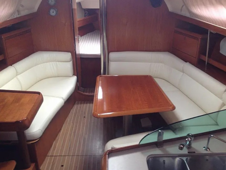 Location Voilier à Álimos - Jeanneau Sun Odyssey 37