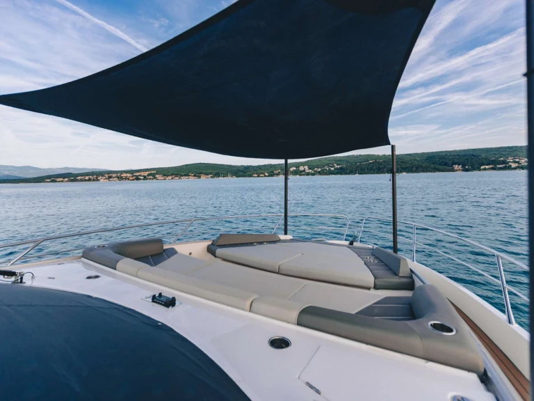 Louer Yacht avec ou sans skipper Sunseeker à Novi Vinodolski