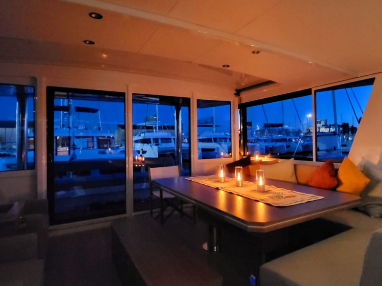 Louer Catamaran avec ou sans skipper Bali à Naples