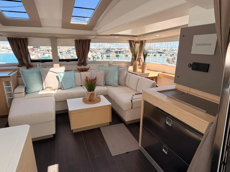 Fountaine Pajot Elba 45 a louer à Capo d'Orlando