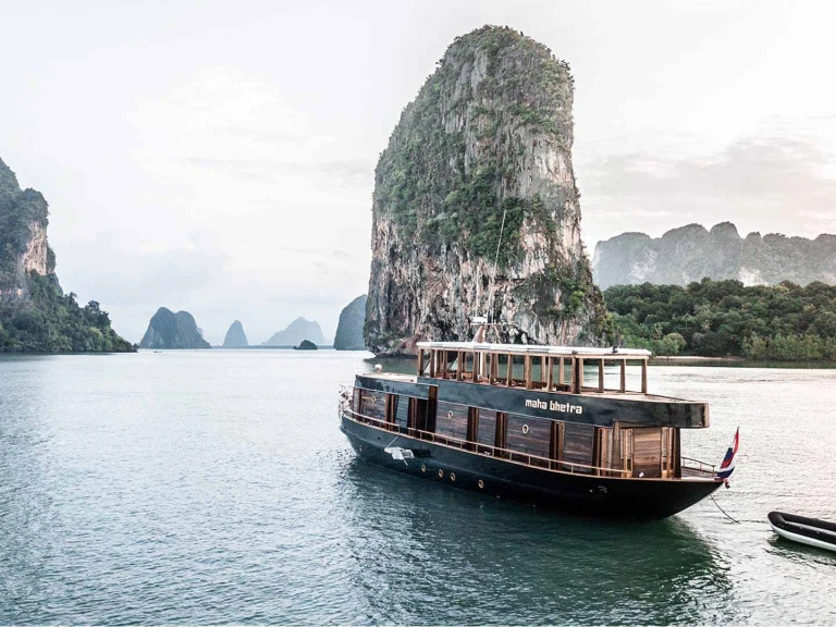 Location bateau  Motoryacht Maha Bhetra à Mai Khao sur Samboat