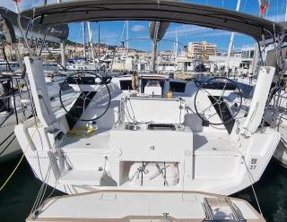 Louez un Dufour Dufour 37 à Saint-Raphaël