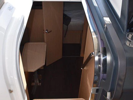 Location bateau Bavaria Bavaria SR38 Hard Top à Trogir sur Samboat