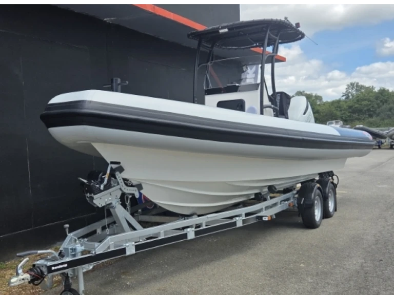 Semi-rigide à louer à Arzon au meilleur prix