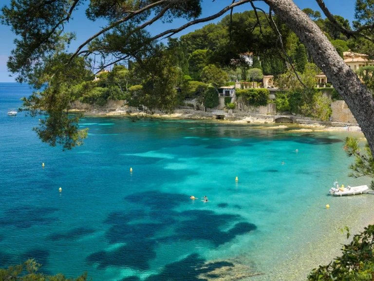 Location Bateau à moteur Jeanneau avec permis