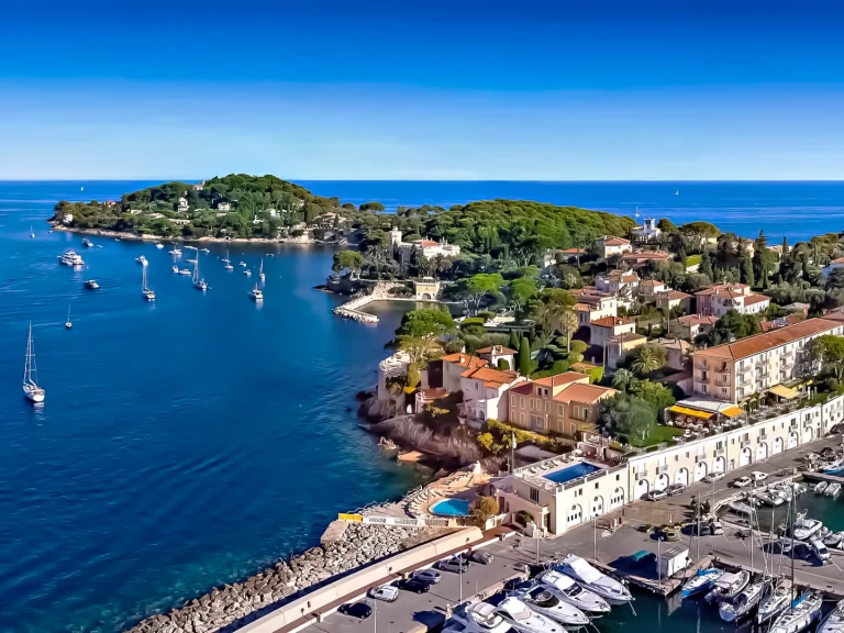 Location Bateau à moteur à Beaulieu-sur-Mer - Jeanneau Prestige 34