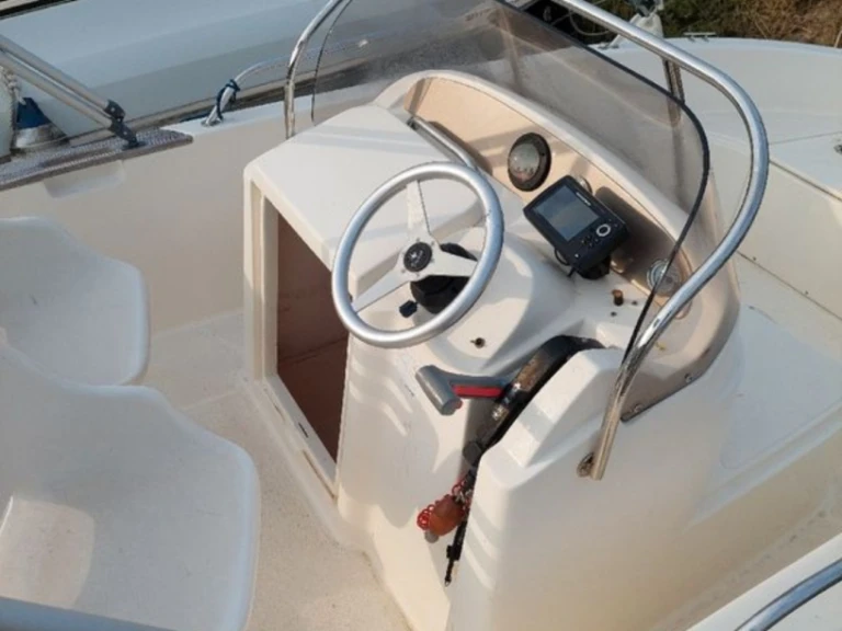 Location Bateau à moteur à Narbonne-Plage - Jeanneau Cap Camarat 5.1 Style