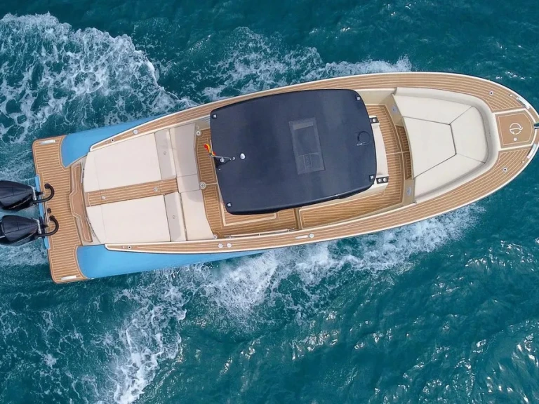 Location Bateau à moteur à Amalfi - Lilybaeum Yacht Lipari 31