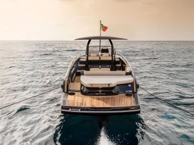 Alquiler de Lancha, con o sin patrón Invictus  Poltu Quatu