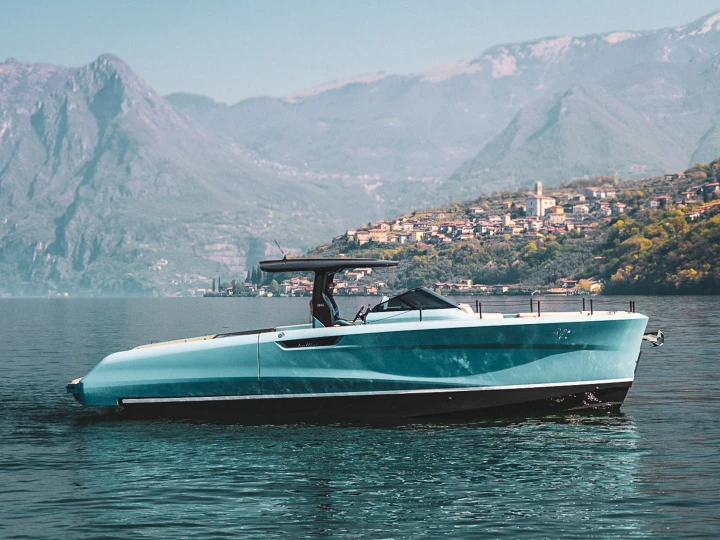 Louer Bateau à moteur avec ou sans skipper Bellini Yacht à Palau